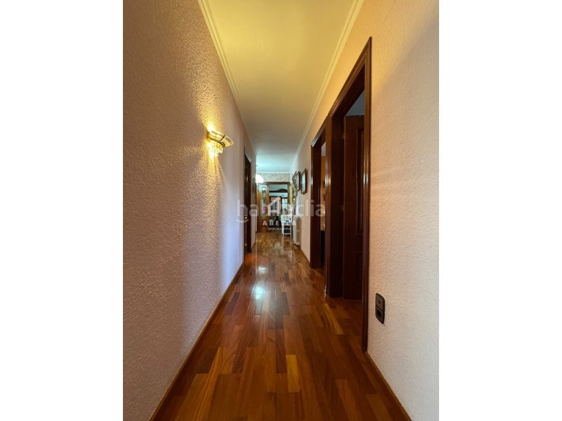 Foto 00b7607a-ae12-429f-bcde-bfd242449857. Casa amb aparcament a Rosselló