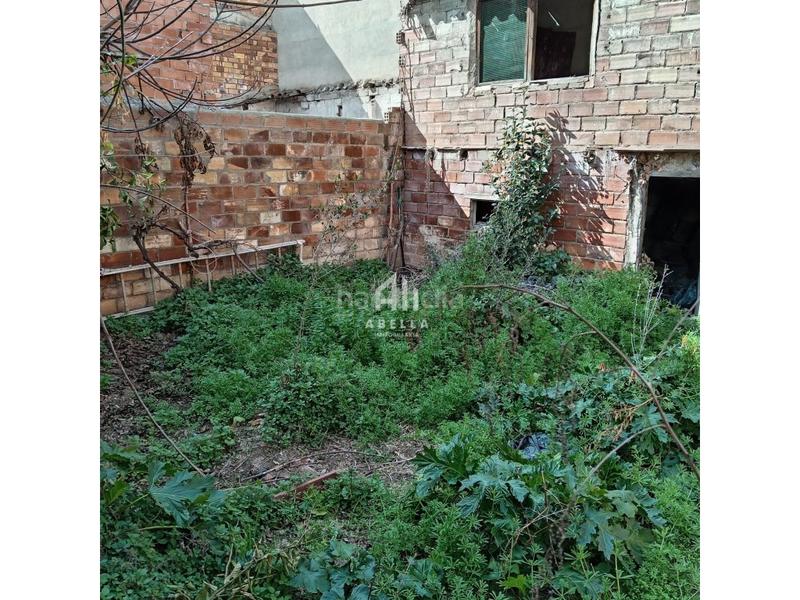 Foto 21c4dc5f-5499-4bcf-a7b3-2e348c2bbaf2. Casa oportunidad exclusiva! casa con patio y potencial ilimitado a tu alcance! en Lleida