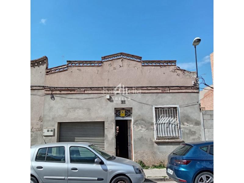 Foto 48745051-e7ee-4a5c-afd1-5b11be33abfe. Casa oportunidad exclusiva! casa con patio y potencial ilimitado a tu alcance! en Lleida