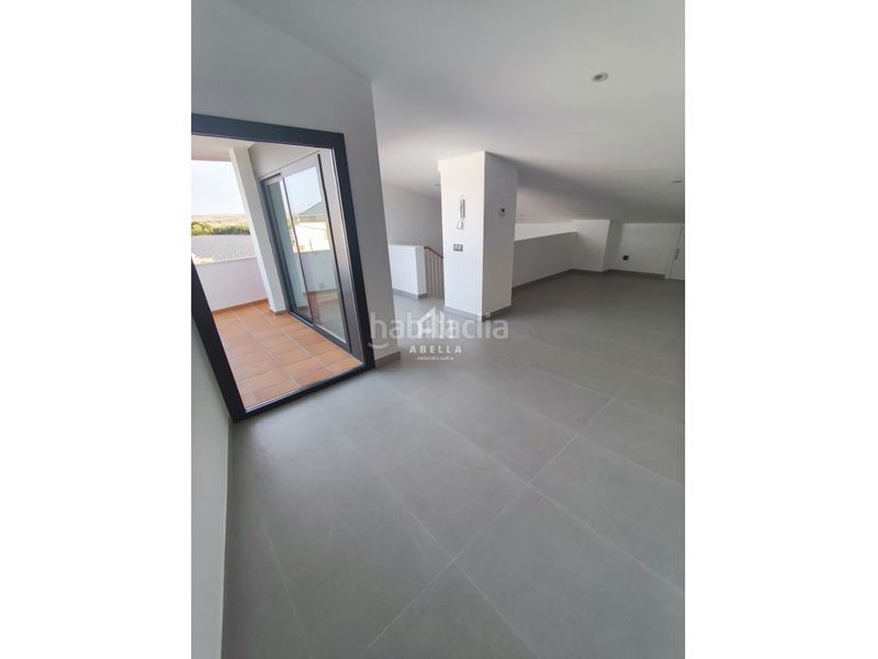 Foto ec4d2f73-2e56-4d0d-a77c-b514812e35cb. Casa adossada amb aparcament a Alcarràs