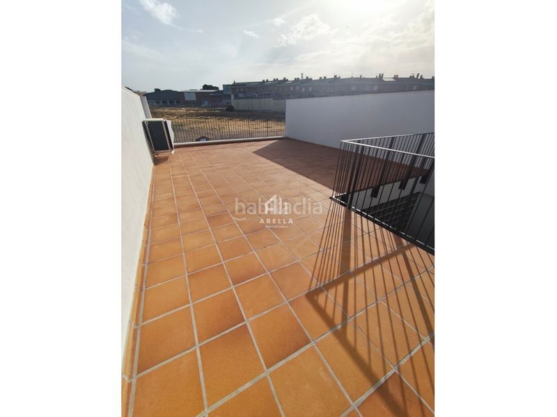 Foto f1e0a781-856a-44ec-8865-a5c1c55dbc8d. Casa adossada amb aparcament a Alcarràs