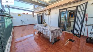 Ático en Nou Moles. Ático en una sola planta, con gran terraza. zona nou moles