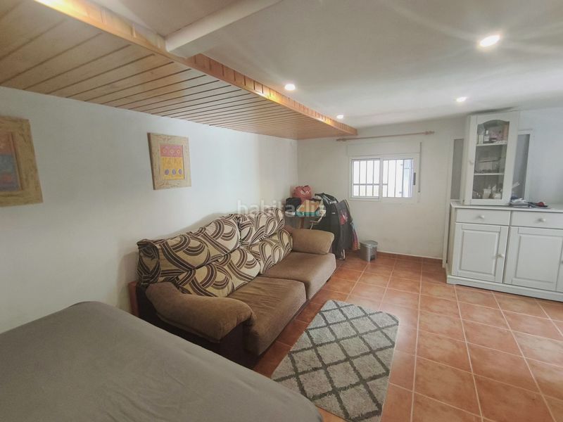 Foto b94f9cd5-f2e5-427b-9f10-9c8a9338147f. Casa amb aparcament a Vilamarxant