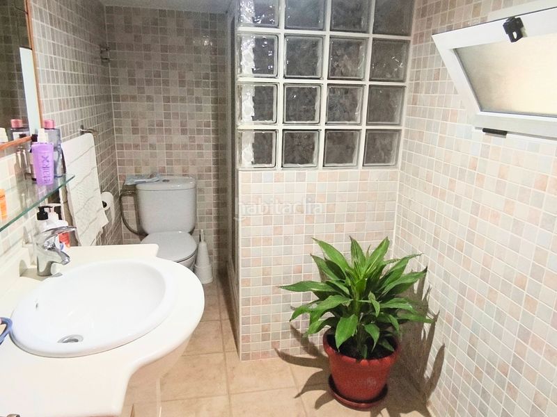 Foto c90c61da-9b51-4d8e-8a9f-1d9f70dd5aa8. Casa amb aparcament a Vilamarxant
