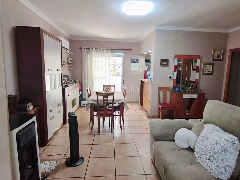Foto eb474bb0-bd2b-4879-ada2-3784a7569aea. Casa amb aparcament a Vilamarxant