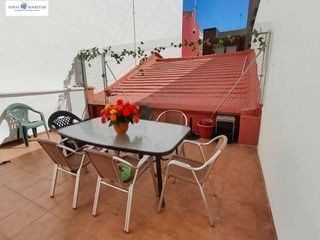 Haus in El Castell. Burjassot... tenemos la casa de pueblo que buscas