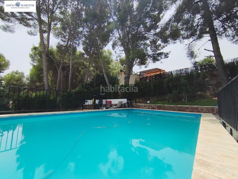 Foto b6df967c-d30f-4f8b-ab66-0dd54db44f28. Xalet amb xemeneia aparcament piscina a Vilamarxant