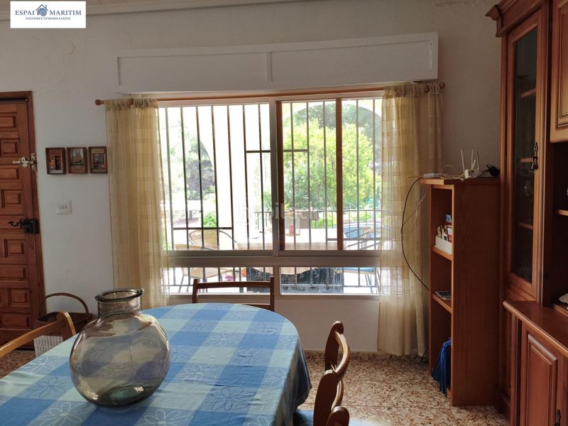 Foto b8200a4a-95b4-464e-b1f5-90c11b579820. Xalet amb xemeneia aparcament piscina a Vilamarxant