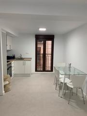 Pis  Carrer sant agustí. Se vende piso reformado, con ascensor en zona centro de alcoy po