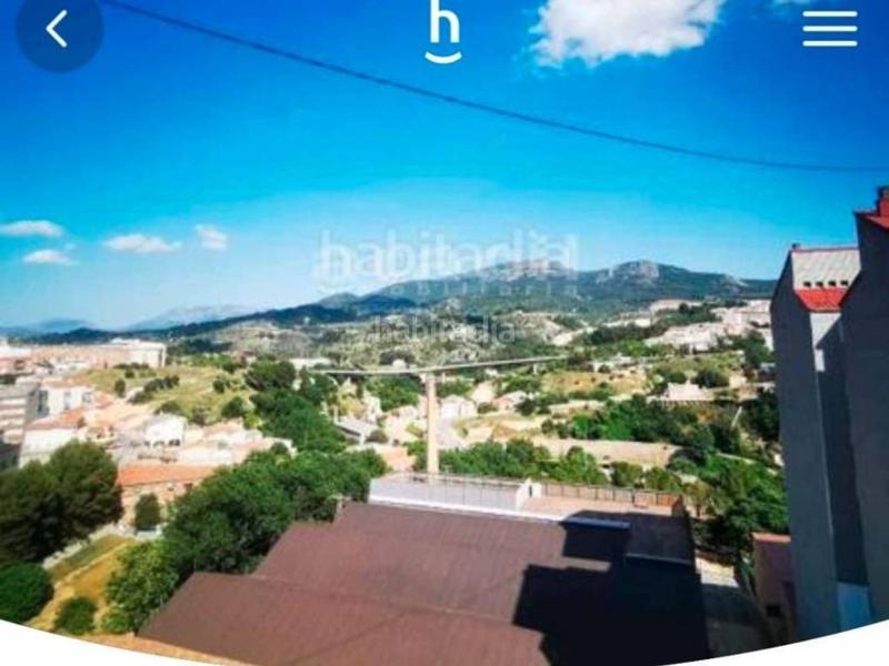 Foto 0b0eedb5-7f3f-4977-bc4e-33d10237fd87. Ático en Eixample Alcoi