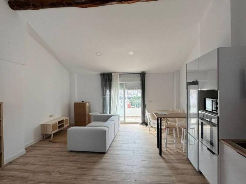 Foto ed3ebd89-cf99-4d88-b952-3516bf062d1a. Dachwohnung in Eixample Alcoi