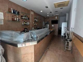 Local commercial  Entenza. Local en venta en ensanche