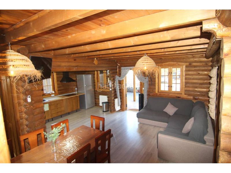 Foto 19e42f2e-b7ae-48c7-b2ce-81f7c08090ea. Casa amb piscina a Penàguila