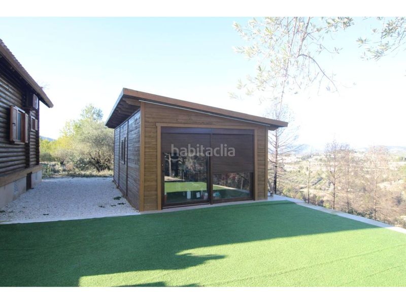 Foto 56774b88-10d8-4b8e-904f-0081802566be. Casa amb piscina a Penàguila