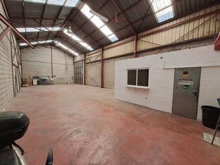 Nave industrial  Poligono cotes baixes. Nave comercial en venta en zona norte03804