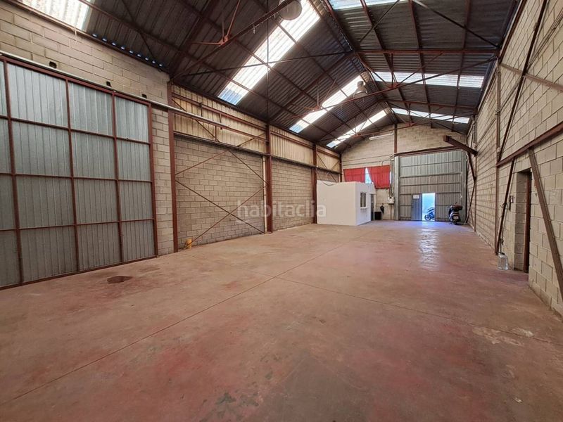 Foto c98324e8-eefd-489d-907b-7ab9b1f0f06b. Nau industrial a Zona Nord Alcoi