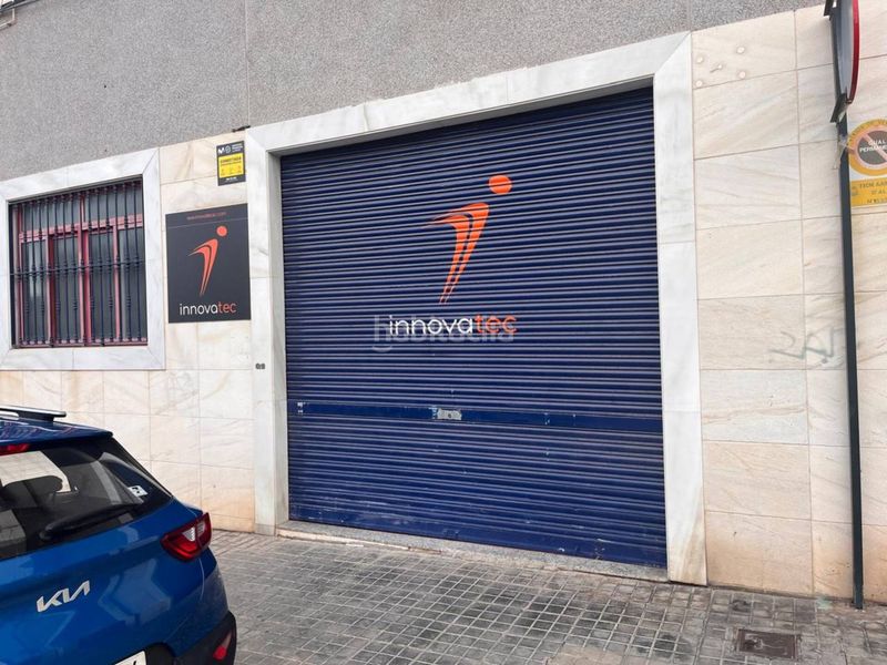 Foto a484e068-33d9-4c87-b437-370f1dbe2698. Local comercial a Zona Nord Alcoi