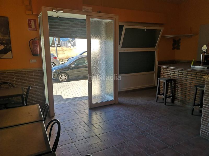 Foto bbdcbd07-cd53-4d3d-bb38-ecec749c4e18. Local comercial a Zona Nord Alcoi