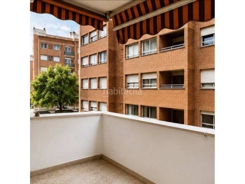Foto 111dfb47-b3d8-4dd5-8814-e21ef21f4957. Pis a Zona Nord Alcoi