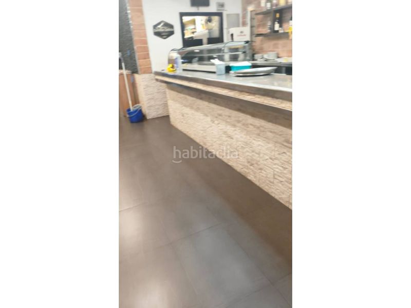Foto dd06fb32-083a-40d6-a7b2-c1d2471107ce. Local comercial a Zona Nord Alcoi