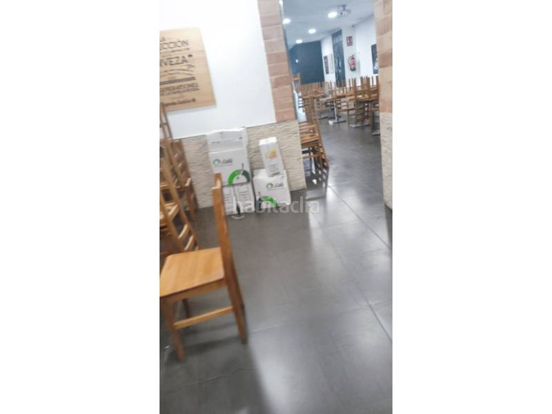 Foto e275c878-ee49-4897-85e9-4f9348826056. Local comercial a Zona Nord Alcoi