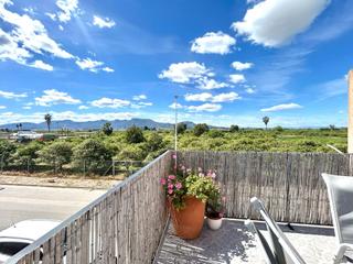 Casa adossada a Riola. Vivir de vacaciones o las vacaciones de tu vida