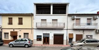 Casa  Major. Casa de pueblo con patio