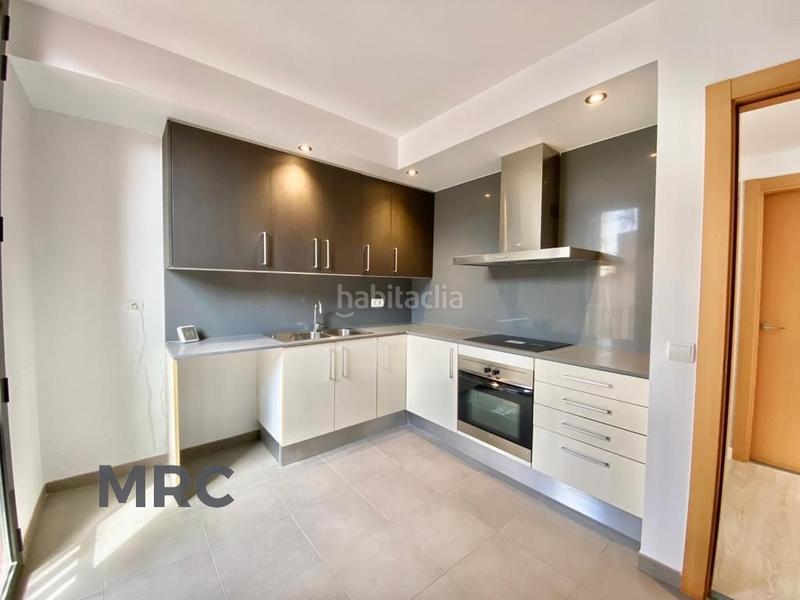 Foto 9ec98404-77a9-4648-ba88-c107267318f5. Casa adossada amb calefacció aparcament a Eixample Sant Feliu de Guíxols