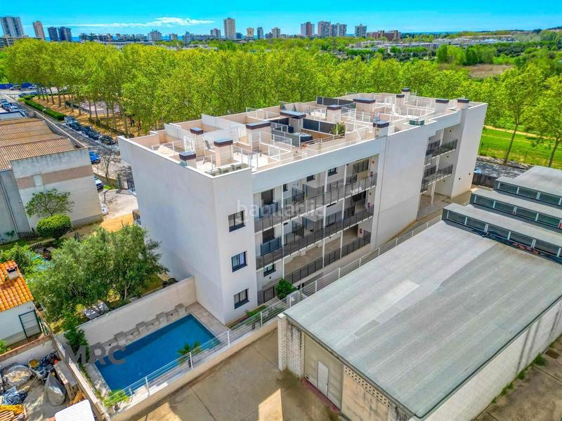 Foto 2337ae0e-bd61-45a5-a1e0-7ce37427e867. Ático increíble ático con terraza y solárium privado en la costa brava. platja daro en Platja d´Aro