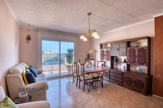 Appartement  Valencia. Piso reformado con terraza. sant feliu de guíxols
