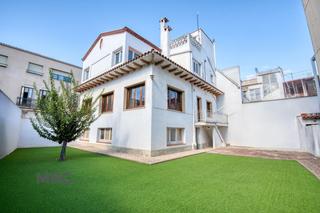 Haus  Sta magdalena. Casa en venta 321 m2, 5 habitaciones , 2 baños, 2 plazas de gara