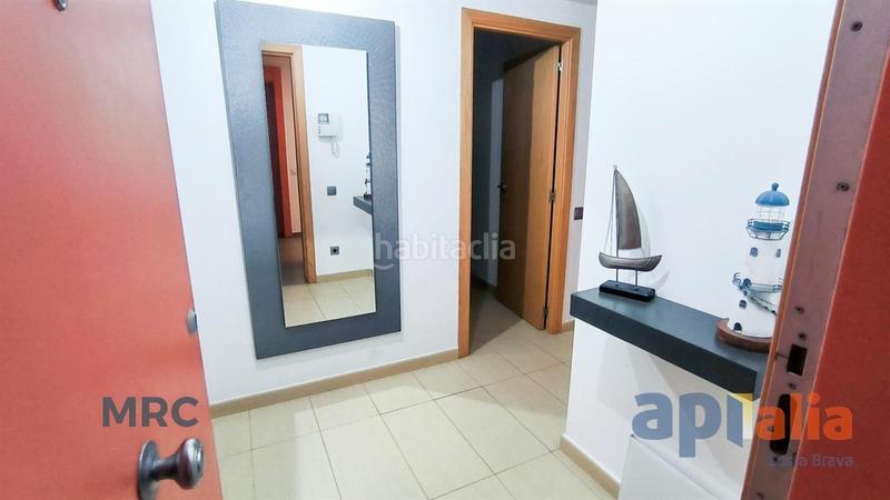 Foto 56485547-4bf8-44f2-831c-d414c62b73be. Piso apartamento con piscina y parking en el centro. en Palamós