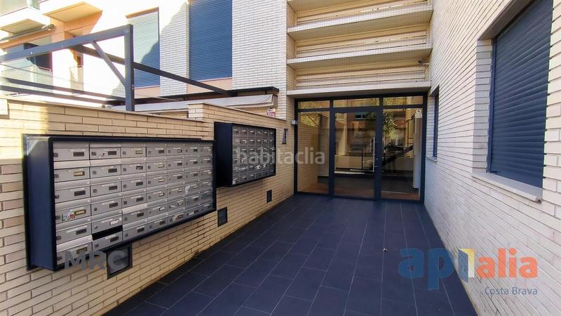 Foto 9f6e0e37-465e-43e0-b713-ccf04bb3a624. Piso apartamento con piscina y parking en el centro. en Palamós