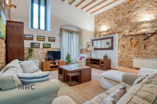 Dplex  Nou de lalgavira. Dplex reformado cerca del mar con encanto. sant feliu de guxol