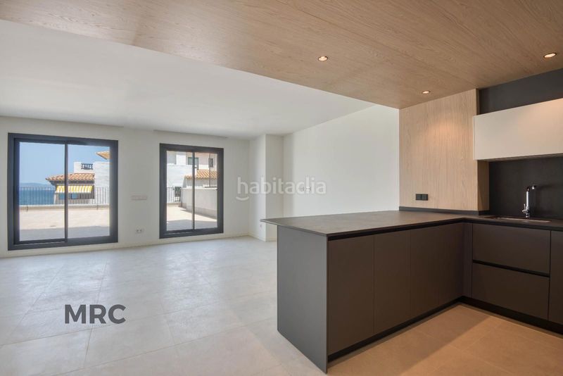Foto 19b8d14f-a85c-46d0-9c27-c15ee72c5976. Piso promoción edificio aura 1º linia de mar . lescala en Escala (L´)