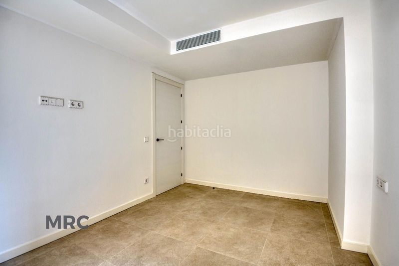 Foto 4af34e1b-9536-4b0f-8a37-cd9c3e9157d2. Piso promoción edificio aura 1º linia de mar . lescala en Escala (L´)