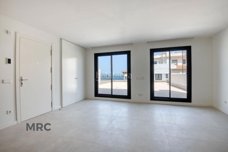 Foto 75655da0-7953-495f-bd67-05a1df731bd6. Piso promoción edificio aura 1º linia de mar . lescala en Escala (L´)