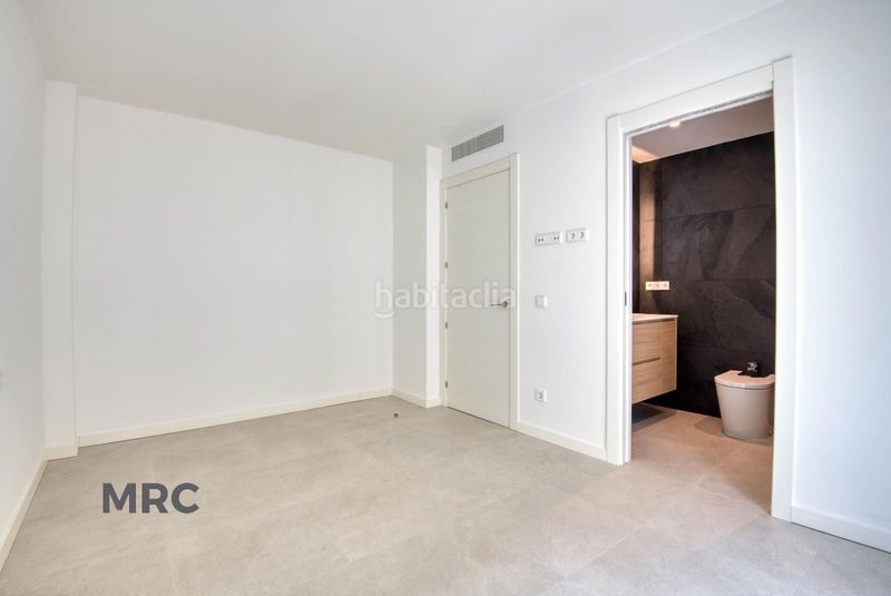 Foto adde9e22-b693-4068-a770-18588cf87f90. Piso promoción edificio aura 1º linia de mar . lescala en Escala (L´)