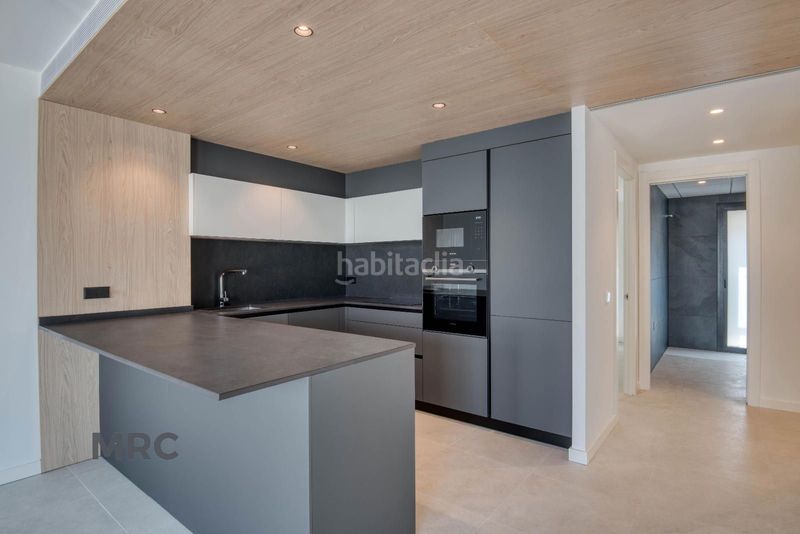 Foto d849dff2-419c-4021-b178-1d376e973fdb. Piso promoción edificio aura 1º linia de mar . lescala en Escala (L´)