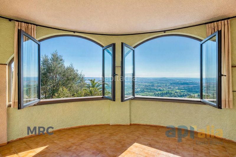 Foto 22dc7742-0f78-4c56-837b-02bd860c465a. Xalet a basilea 1 a Cabanyes-Mas Ambrós-Mas Pallí Calonge