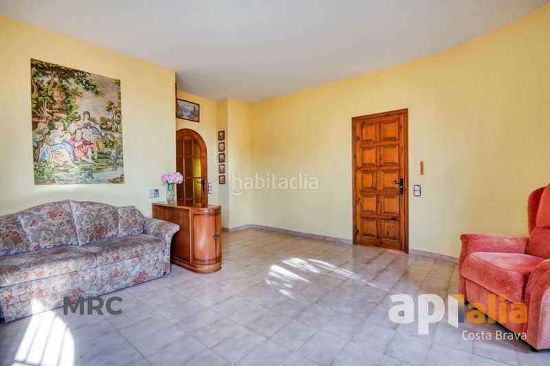 Foto 52cfa9c8-2d5b-40e7-af4f-b40fe9f3af5e. Xalet a basilea 1 a Cabanyes-Mas Ambrós-Mas Pallí Calonge