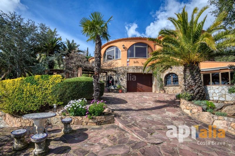 Foto 98550a6a-913f-40ed-8857-ec852a111b52. Xalet a basilea 1 a Cabanyes-Mas Ambrós-Mas Pallí Calonge