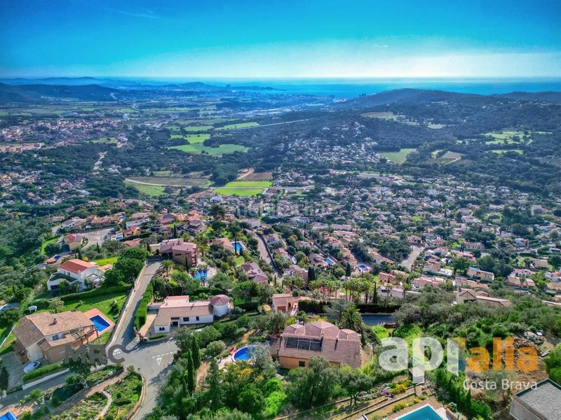 Foto cd16b8d9-577a-4a4b-b7ab-61693e828bcd. Xalet a basilea 1 a Cabanyes-Mas Ambrós-Mas Pallí Calonge