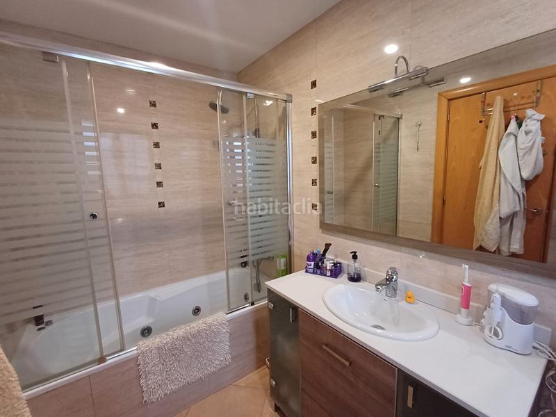 Foto c298b061-0dca-42d4-98df-01b5f80a850a. Xalet amb aparcament piscina a La Goba Vidreres