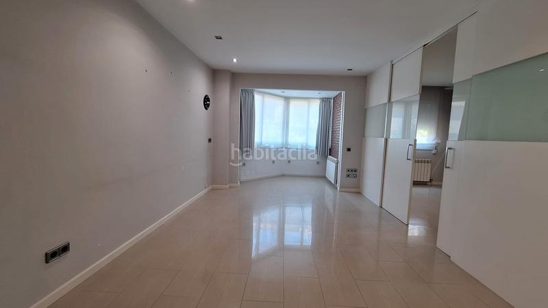 Foto 2c9497fb-50bc-4e21-8ea8-da963da2ec24. Piso  recién reformado ideal para familias con hijos en Barcelona