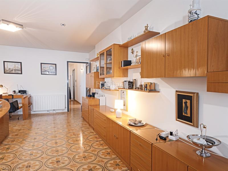 Foto 83d90702-4c41-47f0-bc76-1ce641798925. Piso Can Vidalet, en Can Vidalet Esplugues de Llobregat