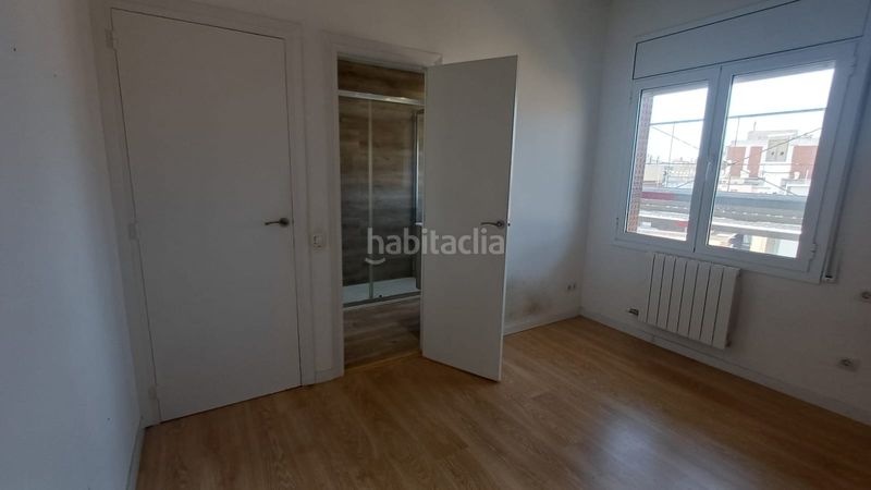 Foto bffc6816-c2c0-4ed2-8a92-e527750840ad. Pis amb calefacció aparcament a Putget - Farró Barcelona