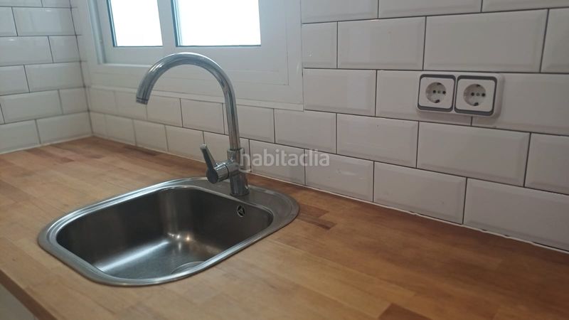 Foto 1cf5e7f0-9553-46e7-9e79-987b77ad2a0f. Piso en Putget - Farró Barcelona