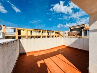 Maison jumelée à Calle antonio gil 18. 3 dormitorios - 2 baños 100 m2  300 metros de la playa,solarium,
