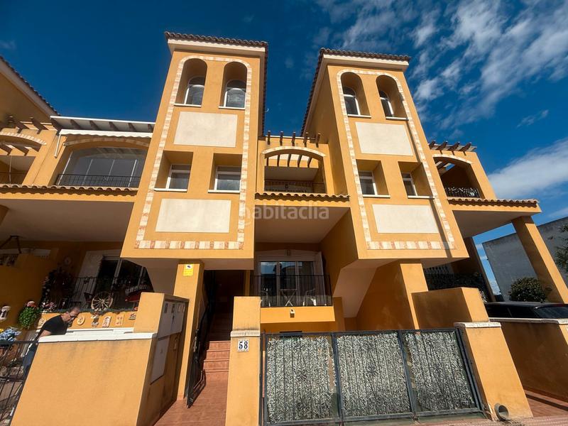 Foto 465a3ba9-2419-4122-878f-f70a7114b511. Apartamento en avenida de almoradí 58 amplio salón con balcón , cocina moderna, 2 dormitorios, 2 baños, piscina,parking en Daya Nueva